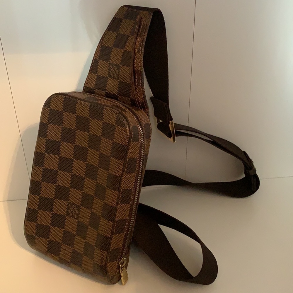 ****SOLD*****Louis Vuitton Crossbody Bag